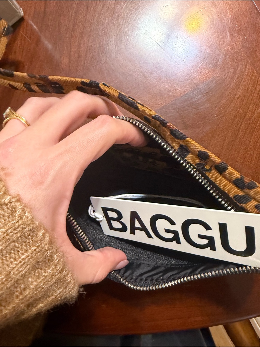 Leopard Print Baggu Bag in Brown - Picture 5 of 5